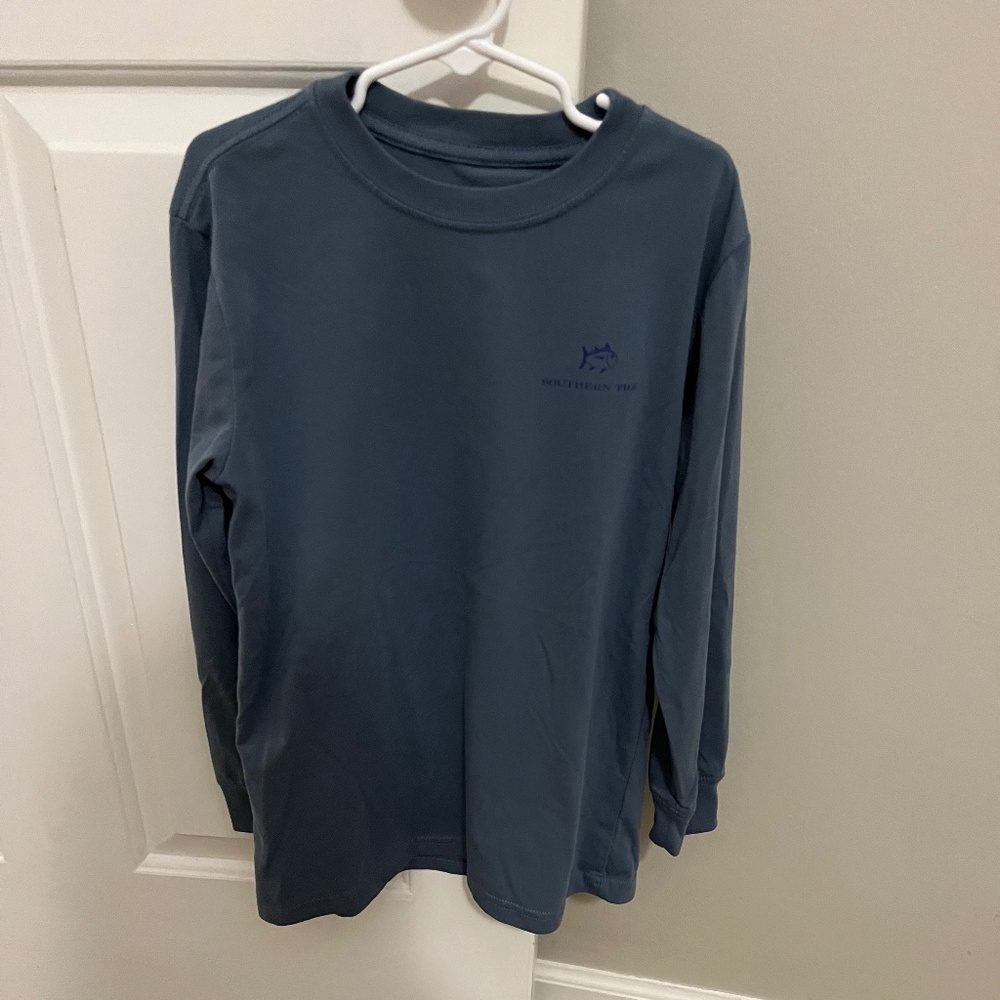 Southern Tide tshirt